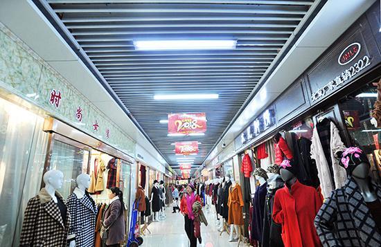 安下家來(lái) 拼出新事業(yè) 北京服裝批發(fā)市場(chǎng)外遷滄州的商戶(hù)轉(zhuǎn)型之路